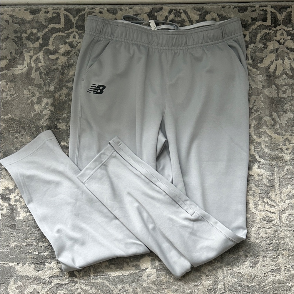 New Balance Men's Light Gray Joggers